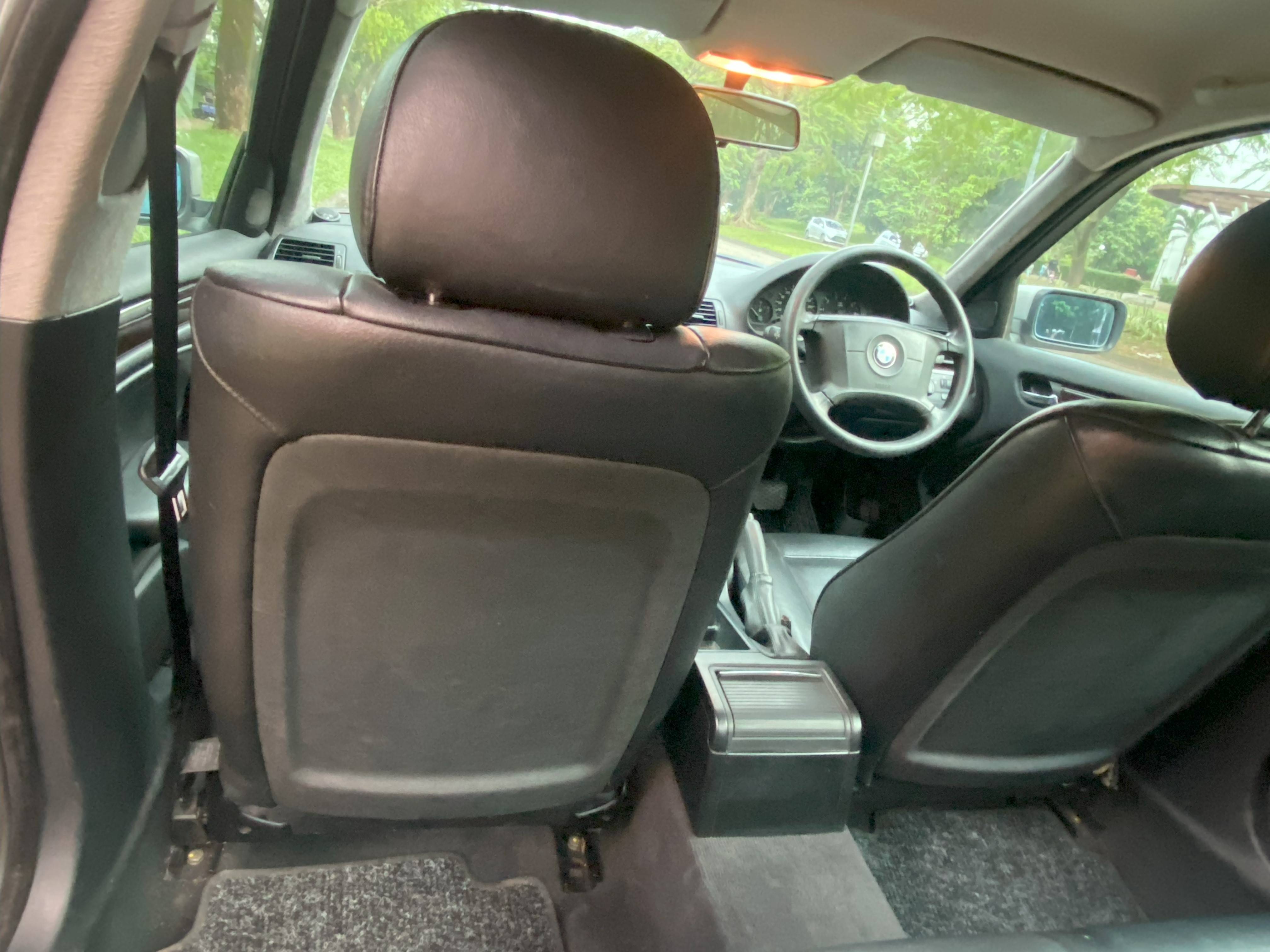 2003 BMW 3 Series Sedan  318iAt 2003 BMW 3 Series Sedan  318iAt