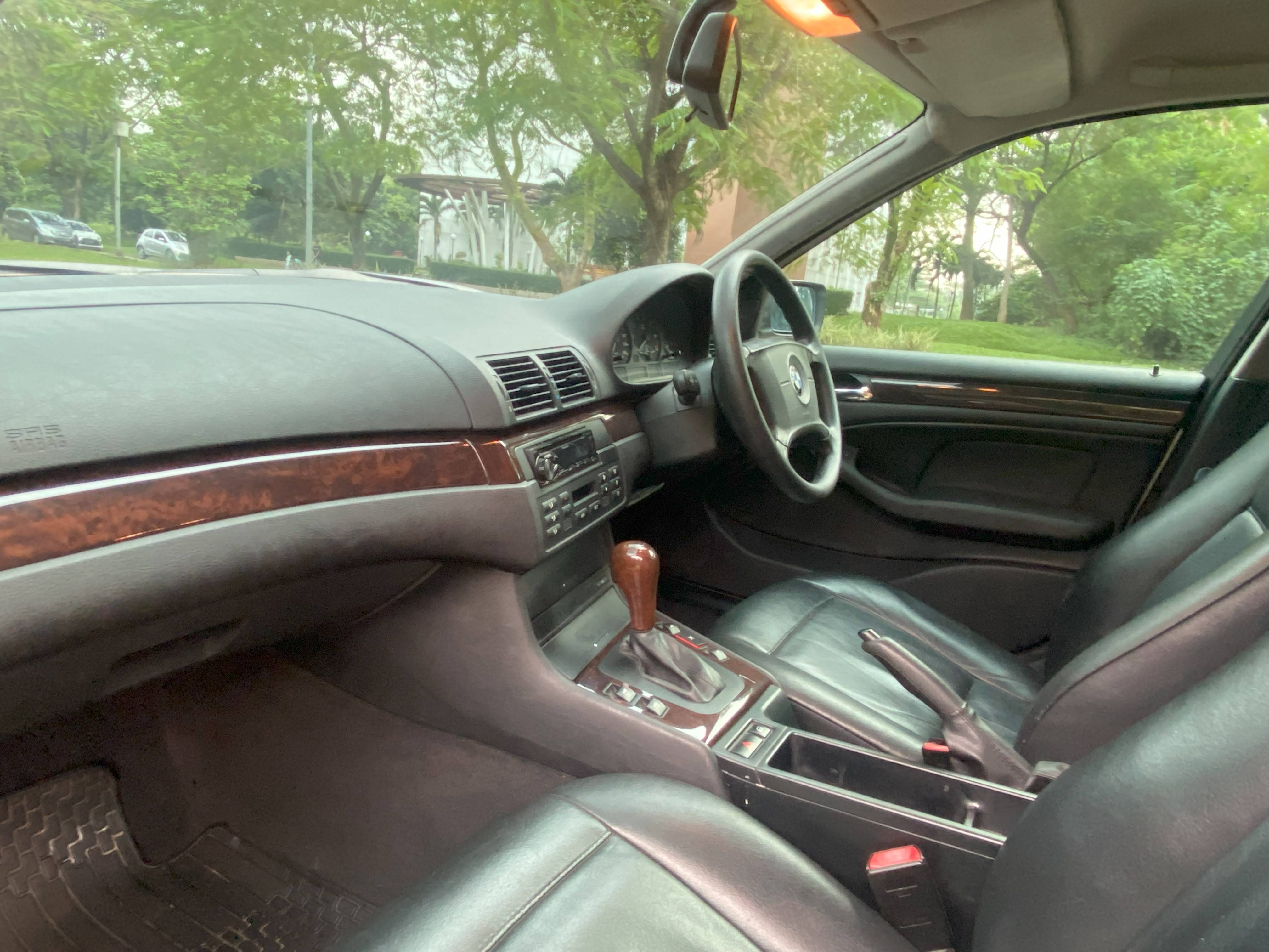 2003 BMW 3 Series Sedan  318iAt 2003 BMW 3 Series Sedan  318iAt