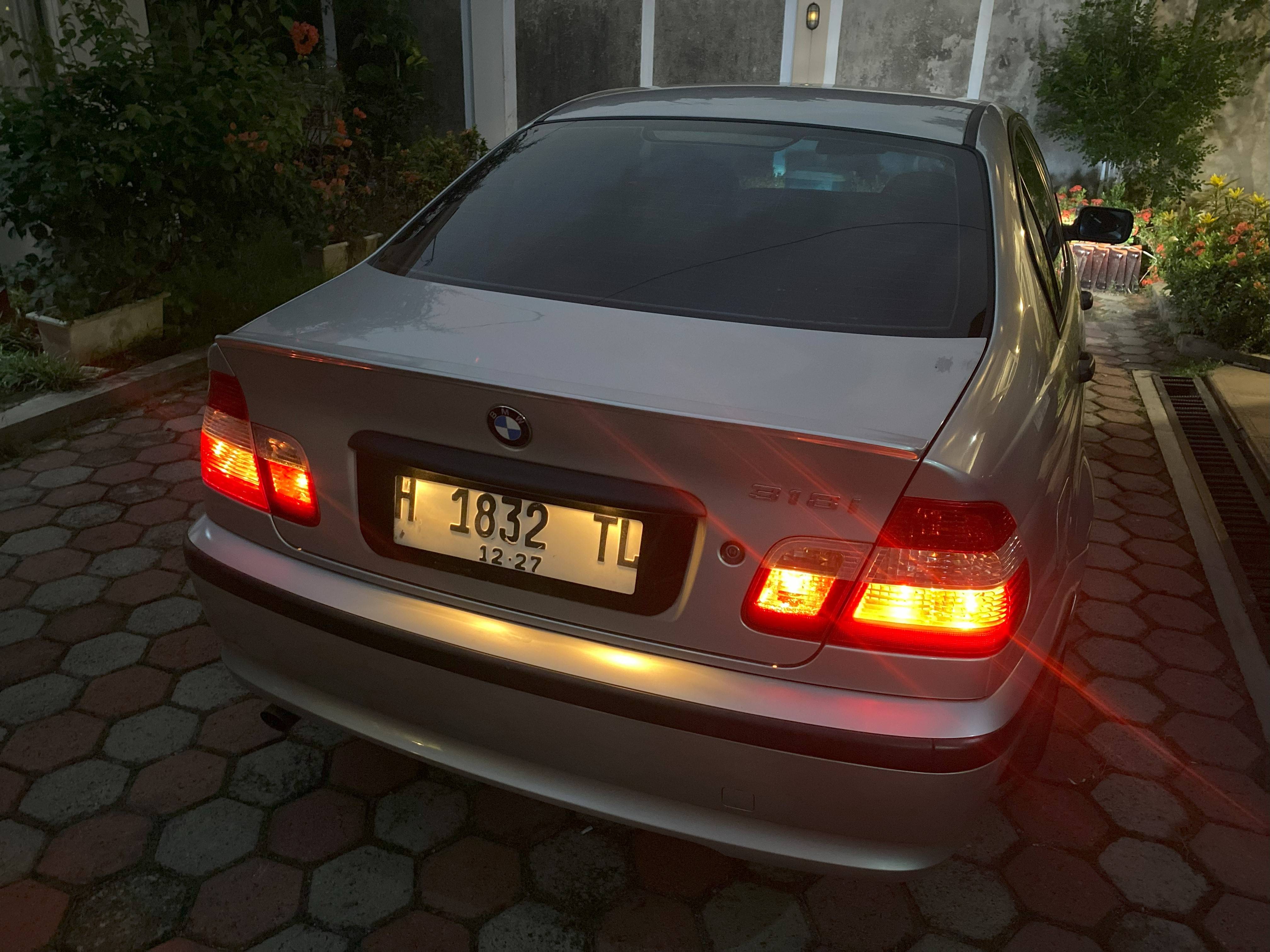 2003 BMW 3 Series Sedan  318iAt 2003 BMW 3 Series Sedan  318iAt