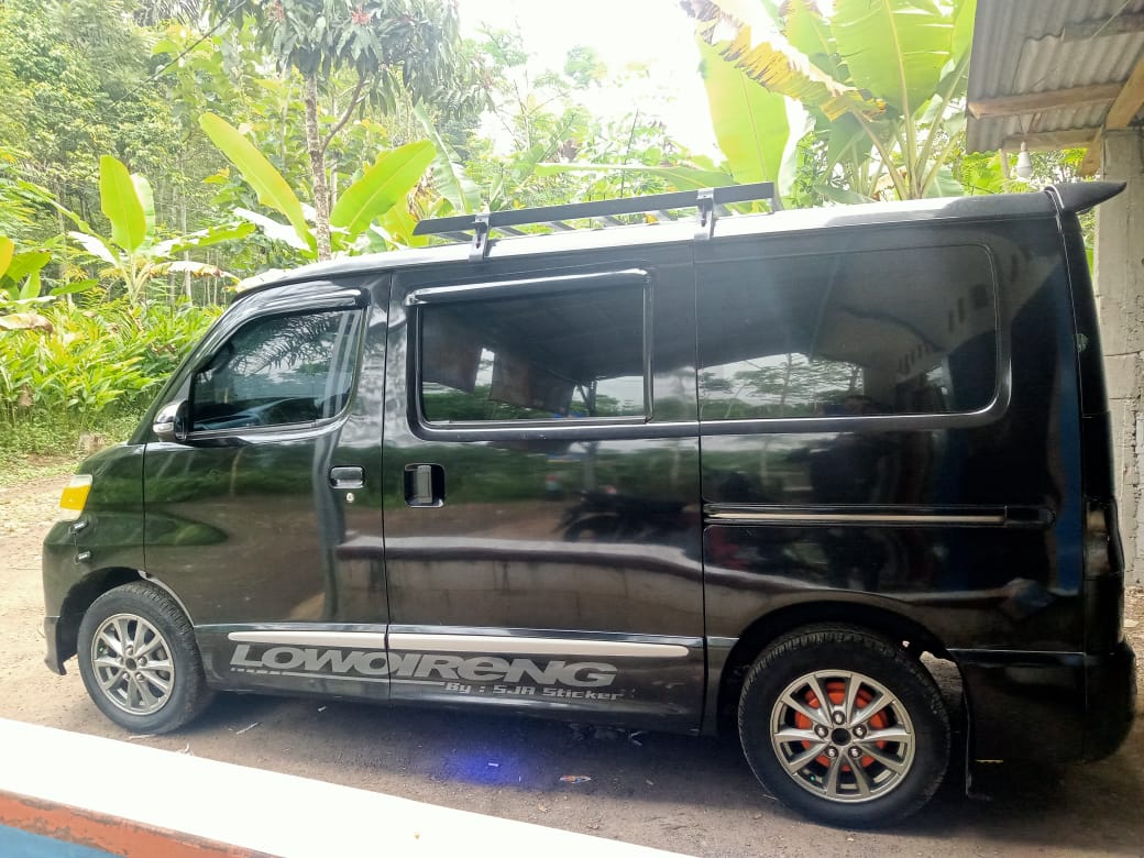 2016 Daihatsu Luxio 2016 Daihatsu Luxio