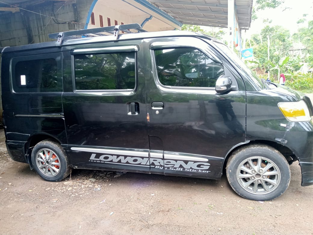 2016 Daihatsu Luxio 2016 Daihatsu Luxio