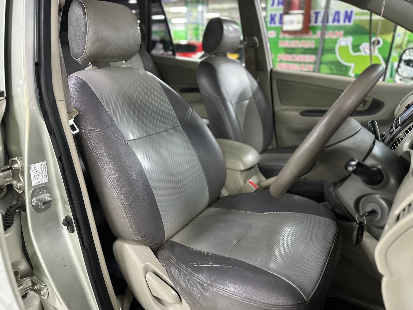 2010 Toyota Kijang  2010 Toyota Kijang