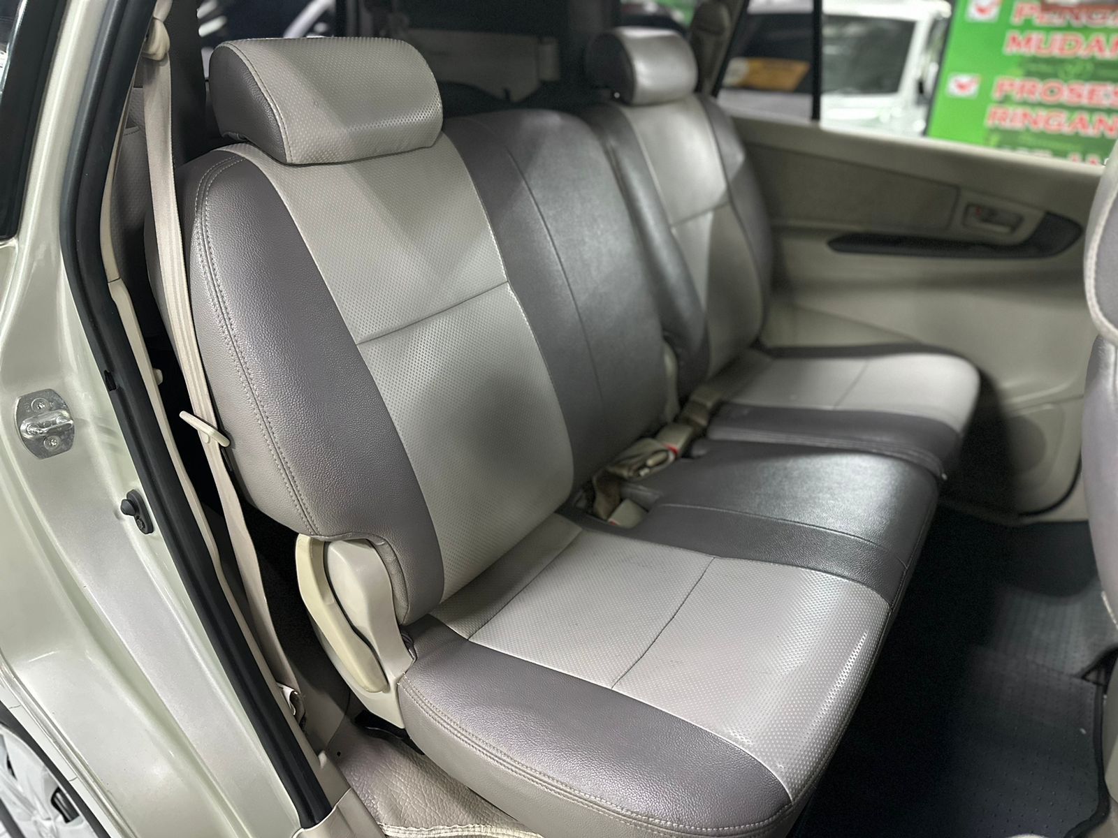 2010 Toyota Kijang  2010 Toyota Kijang