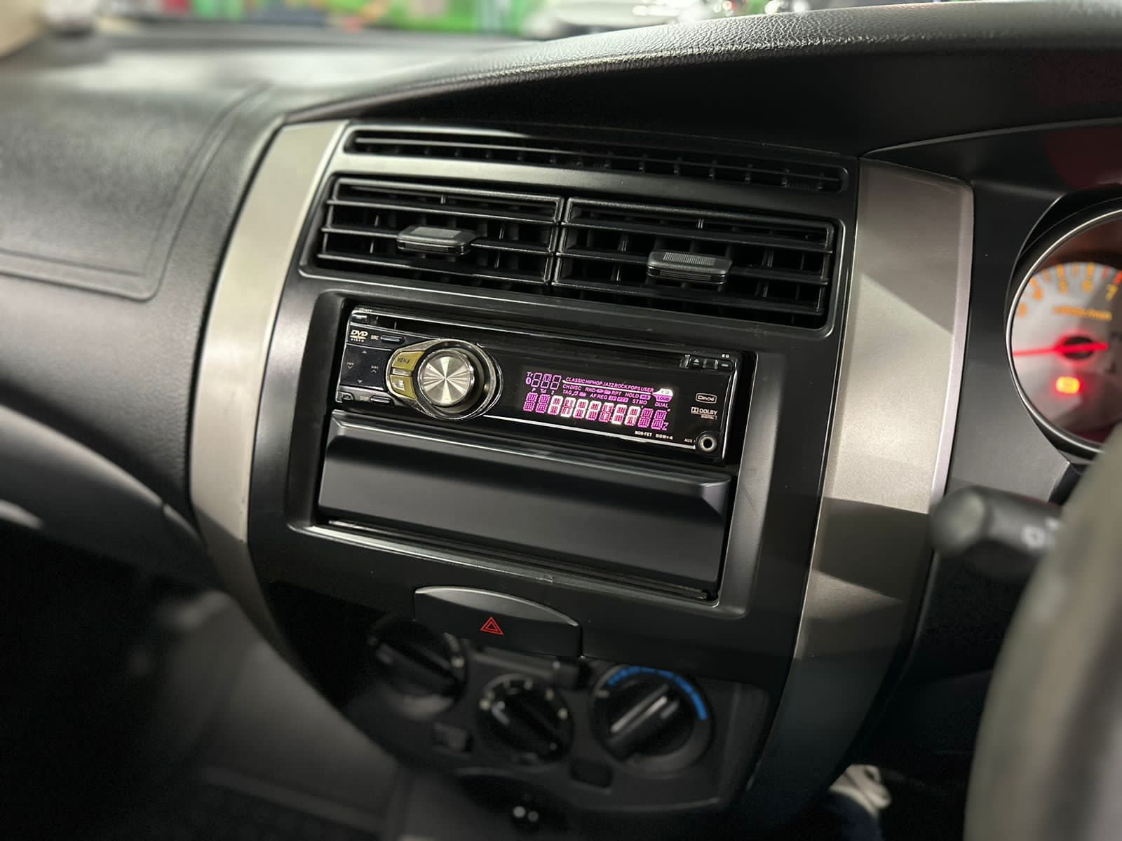 2011 Nissan Grand Livina 2011 Nissan Grand Livina