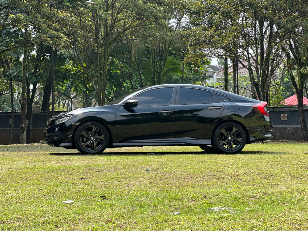 2016 Honda Civic 1.5L ES 2016 Honda Civic 1.5L ES