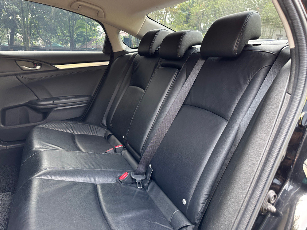 2016 Honda Civic 1.5L ES 2016 Honda Civic 1.5L ES