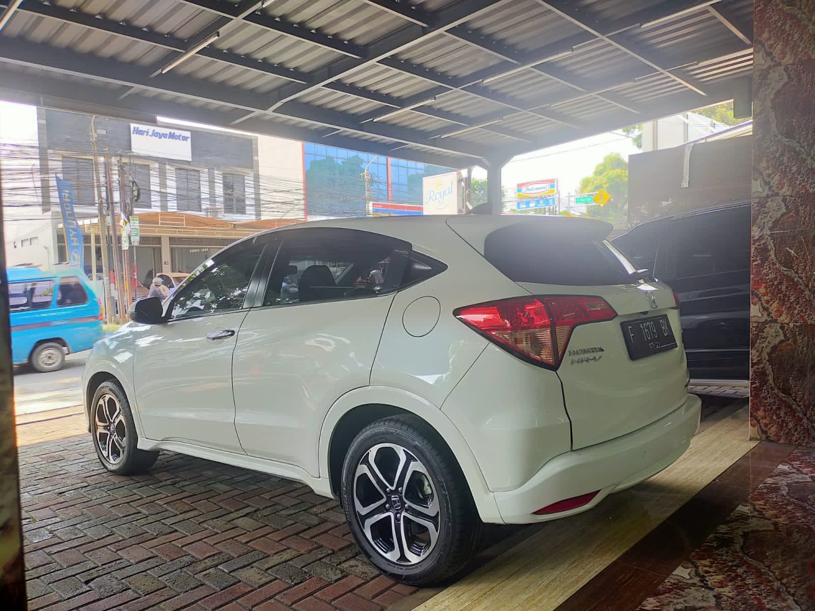Dijual 2018 Honda HRV  1.8 Prestige 1.8 Prestige Bekas