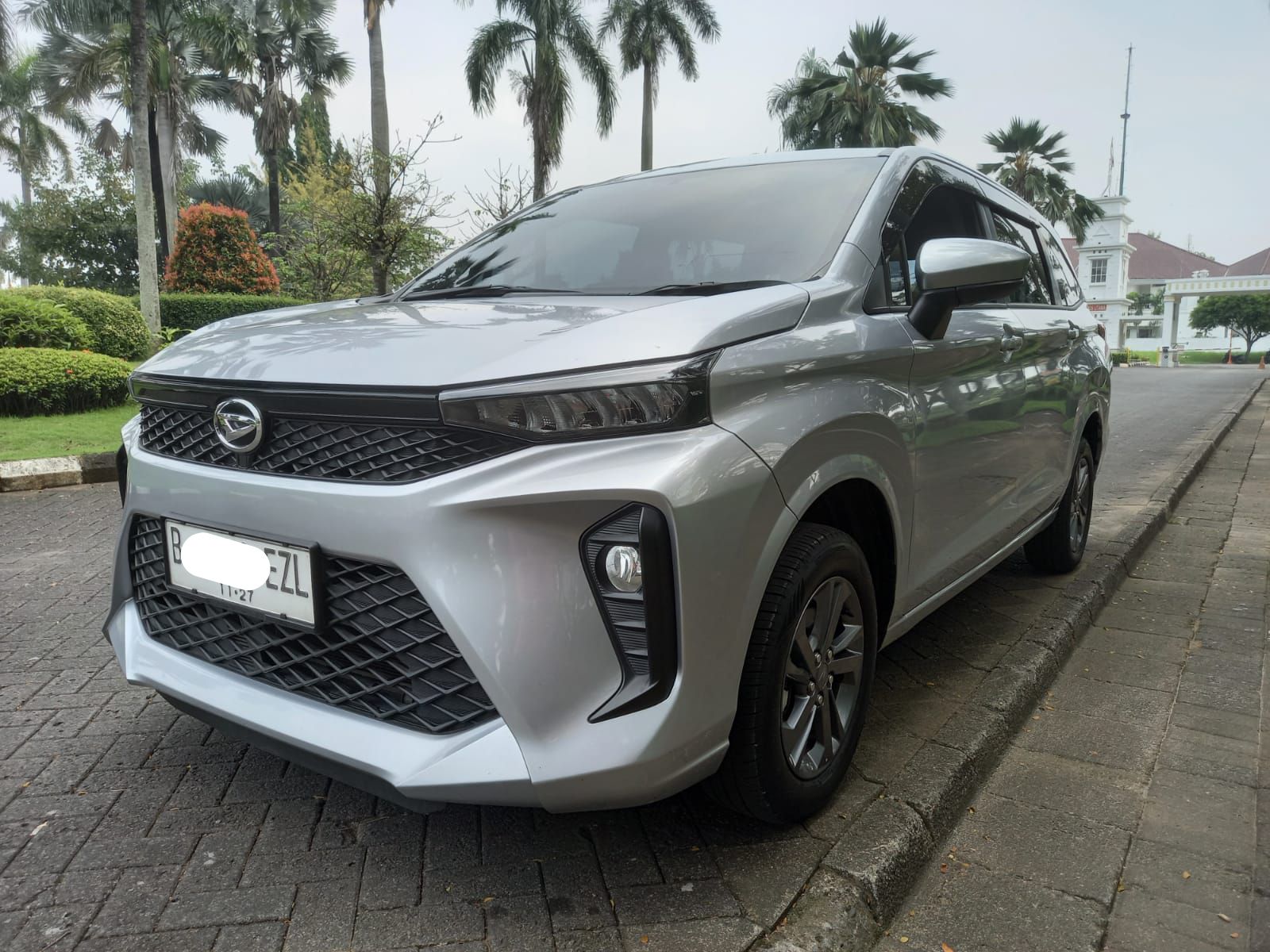 2022 Daihatsu Xenia 1.3 R MT Bekas 2022 Daihatsu Xenia 1.3 R MT Bekas