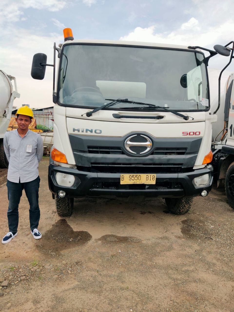 2015 Mitsubishi T120SS 3-WAY WIDE DECK Bekas 2015 Mitsubishi T120SS 3-WAY WIDE DECK Bekas