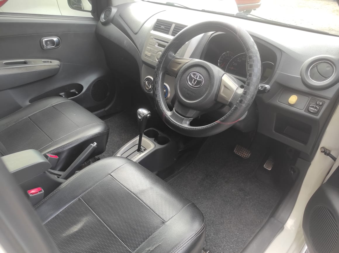 2014 Toyota Agya  1.0 G AT 2014 Toyota Agya  1.0 G AT