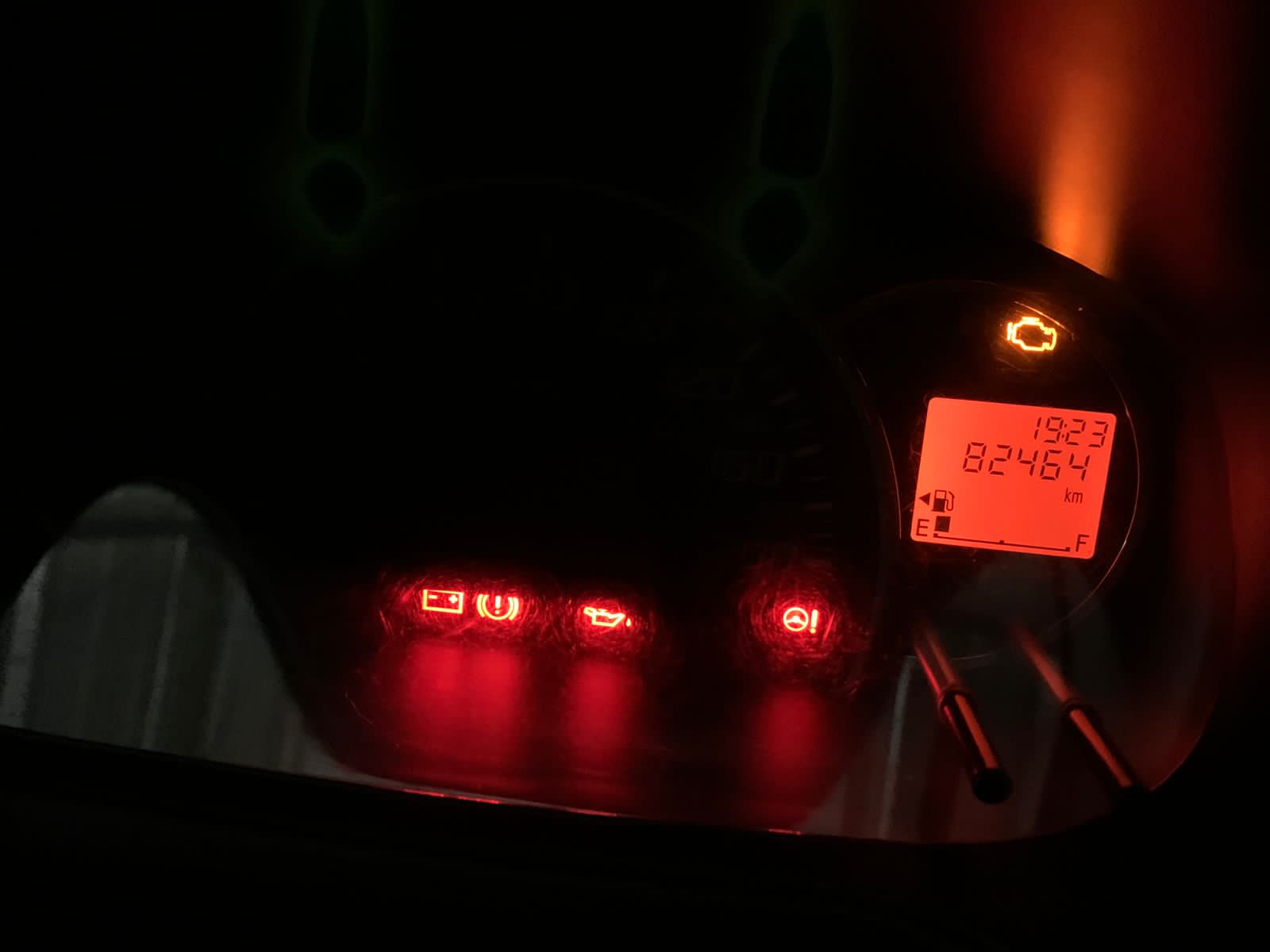 2014 Toyota Agya  1.0 G AT 2014 Toyota Agya  1.0 G AT