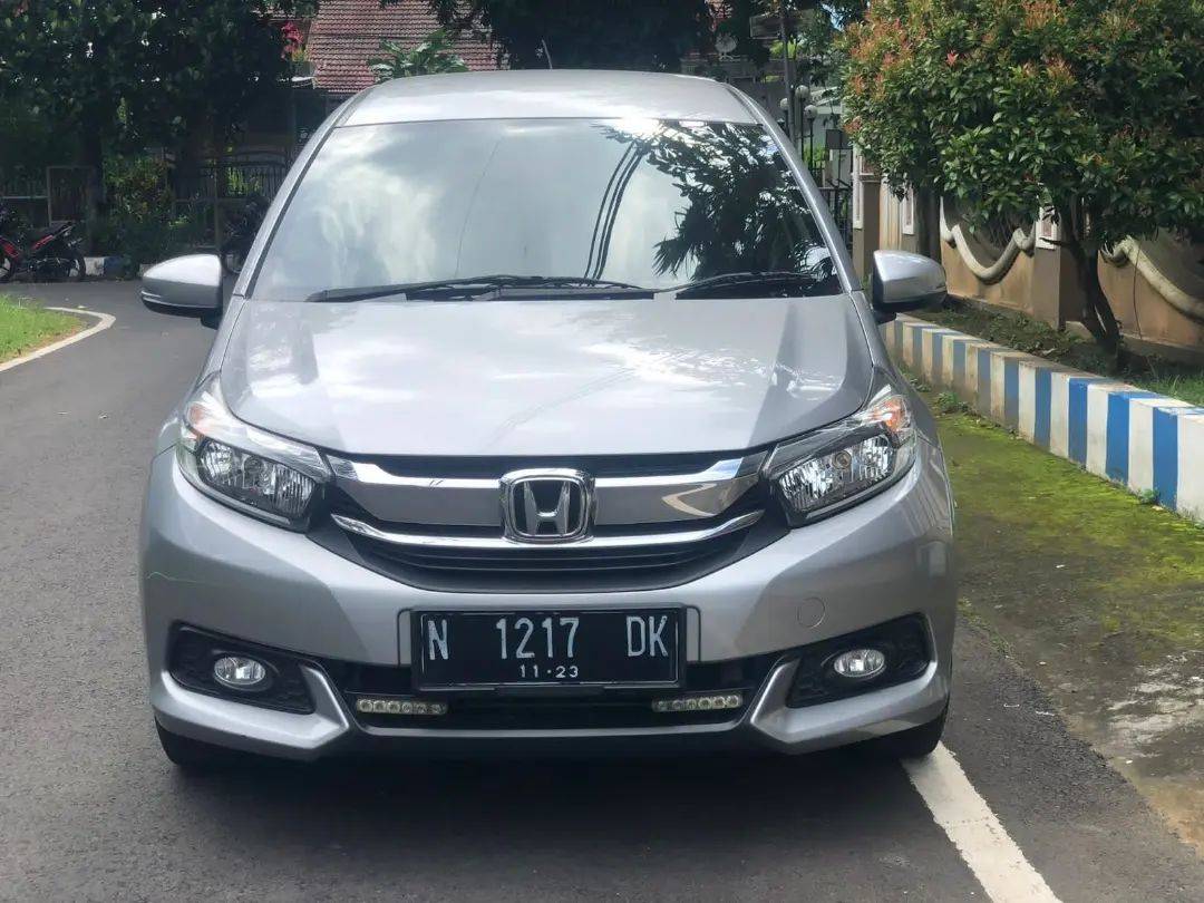 Honda Mobilio Bekas Honda Mobilio Bekas
