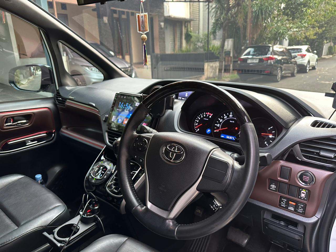 2017 Toyota Voxy 2017 Toyota Voxy