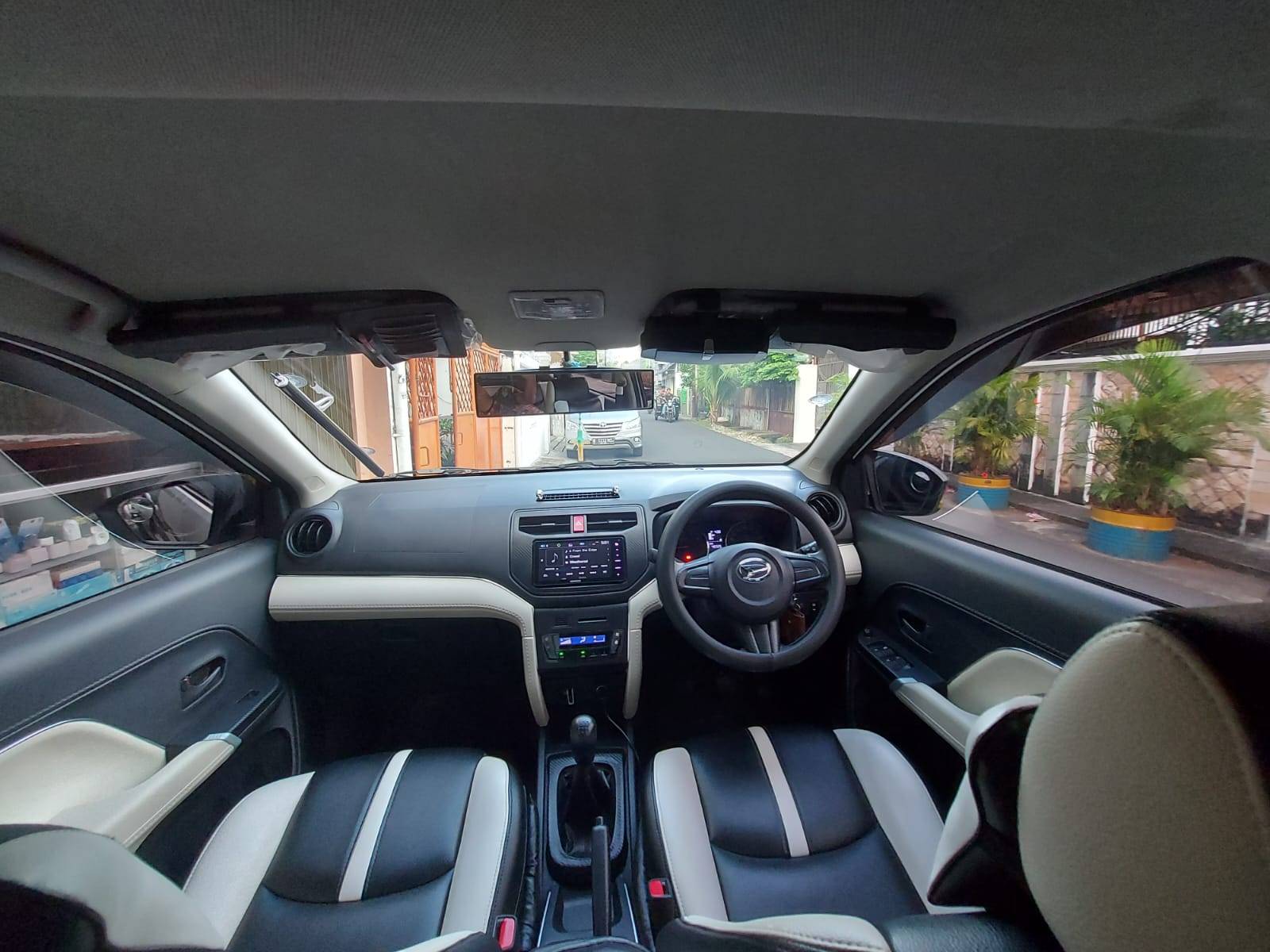 2018 Daihatsu Terios X M/T Deluxe 2018 Daihatsu Terios X M/T Deluxe