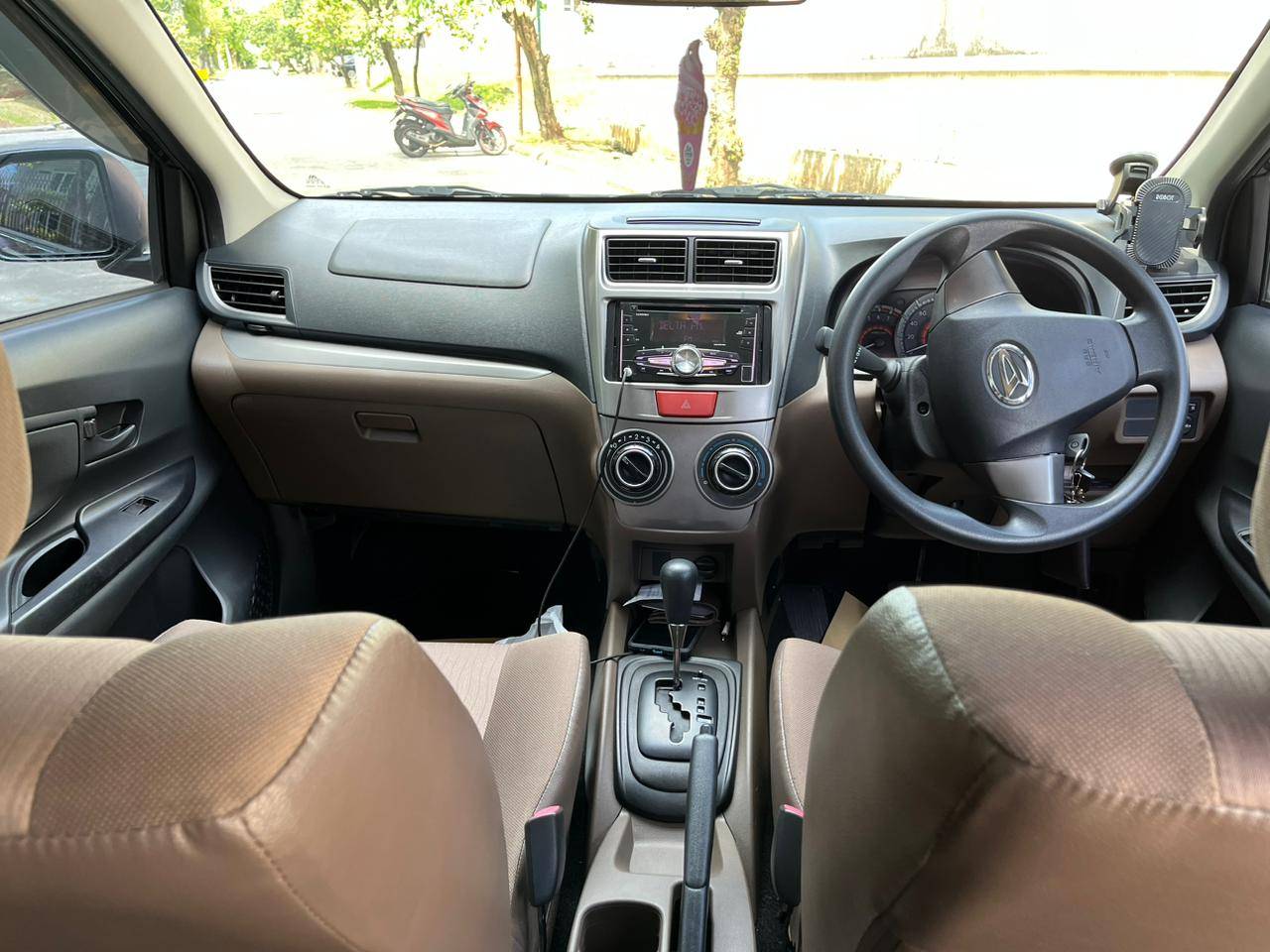 2018 Daihatsu Xenia 2018 Daihatsu Xenia