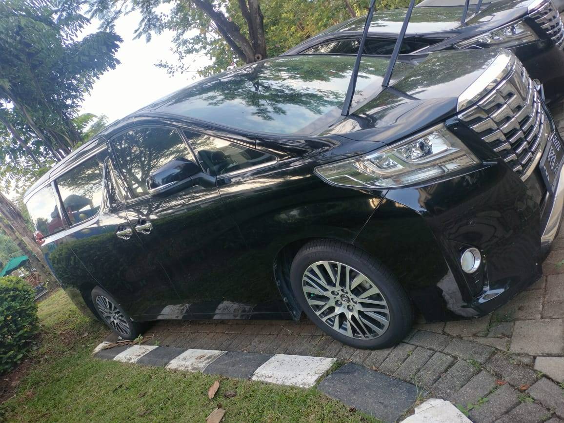 2016 Toyota Alphard 2.5 X A/T Bekas 2016 Toyota Alphard 2.5 X A/T Bekas