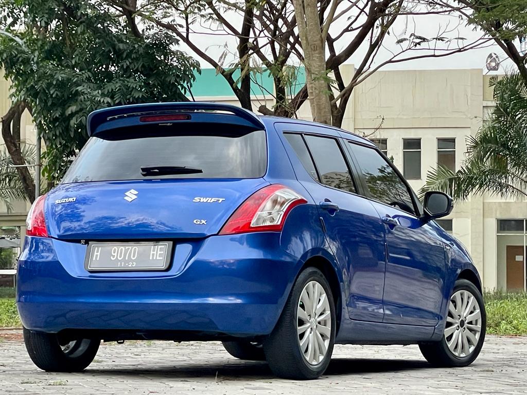 2013 Suzuki Swift 2013 Suzuki Swift