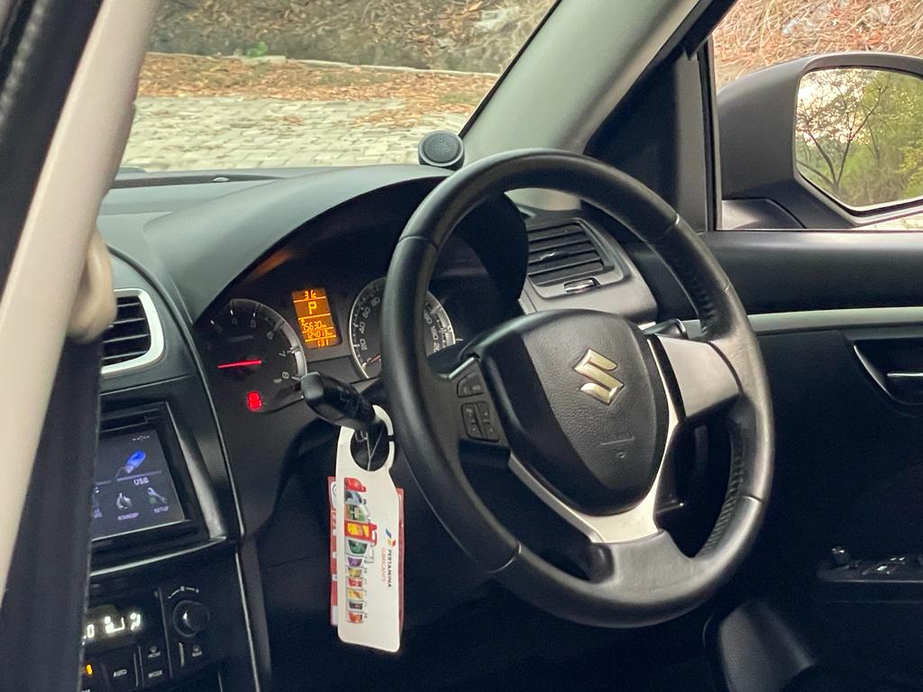 2013 Suzuki Swift 2013 Suzuki Swift