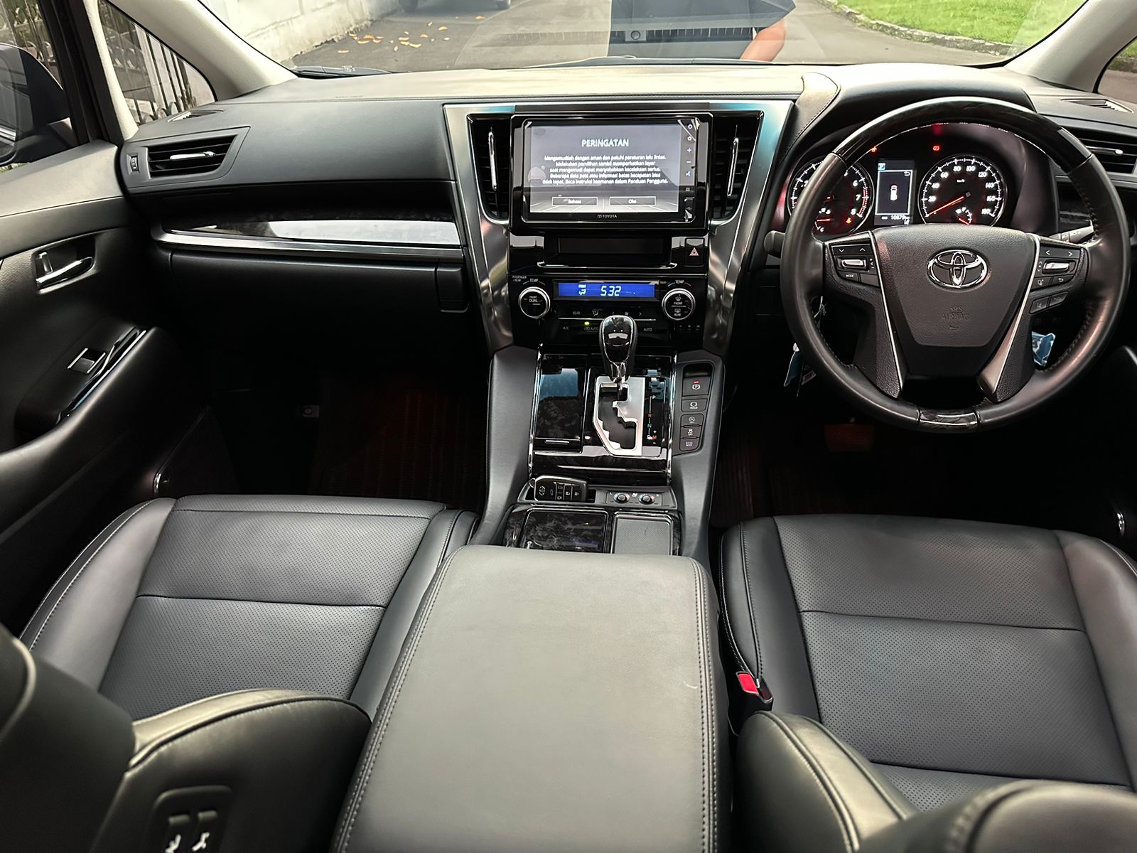 2022 Toyota Vellfire 2022 Toyota Vellfire