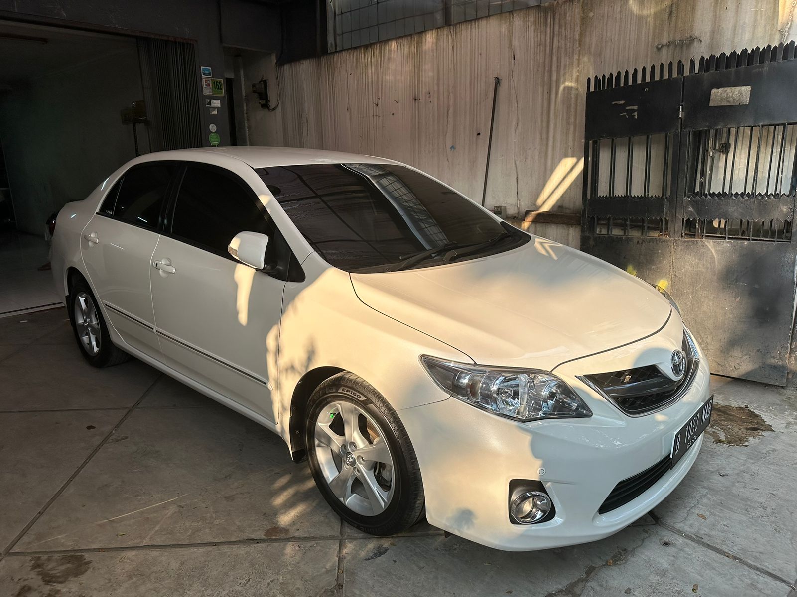 2011 Toyota Corolla Altis V 2.0L AT 2011 Toyota Corolla Altis V 2.0L AT