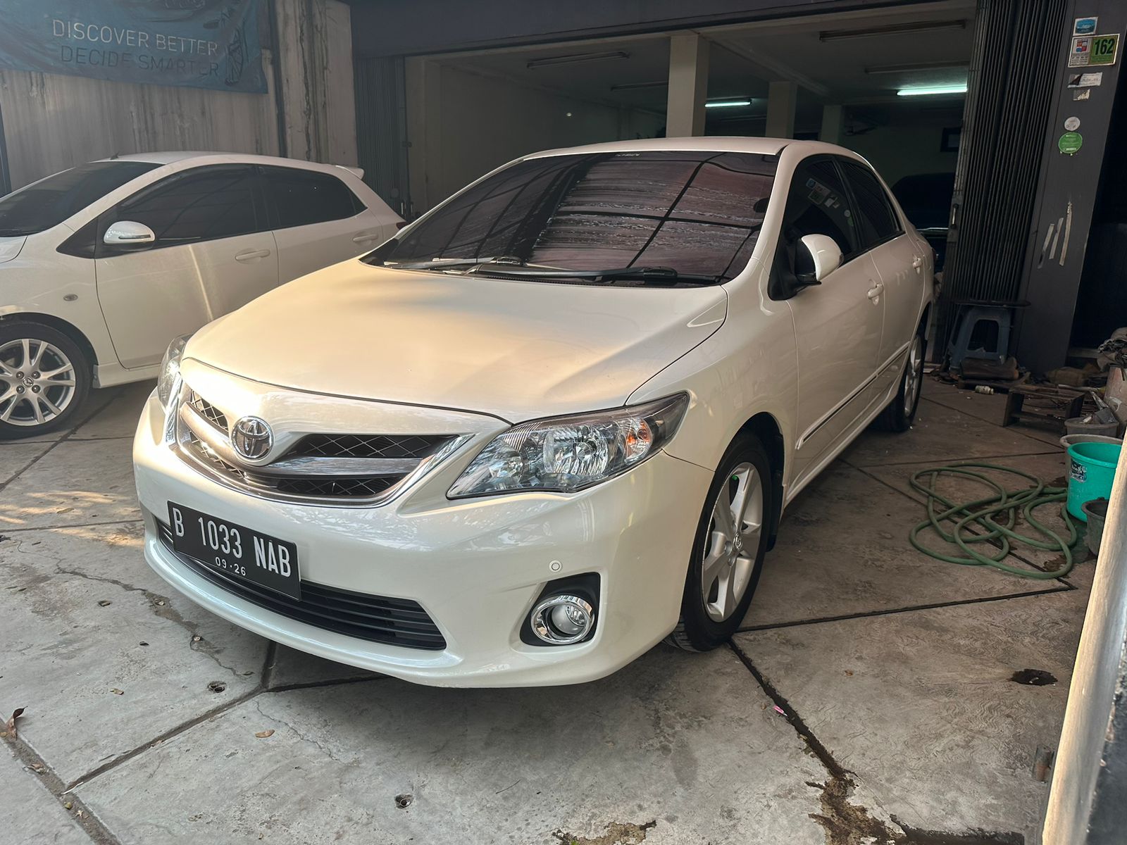 2011 Toyota Corolla Altis V 2.0L AT 2011 Toyota Corolla Altis V 2.0L AT