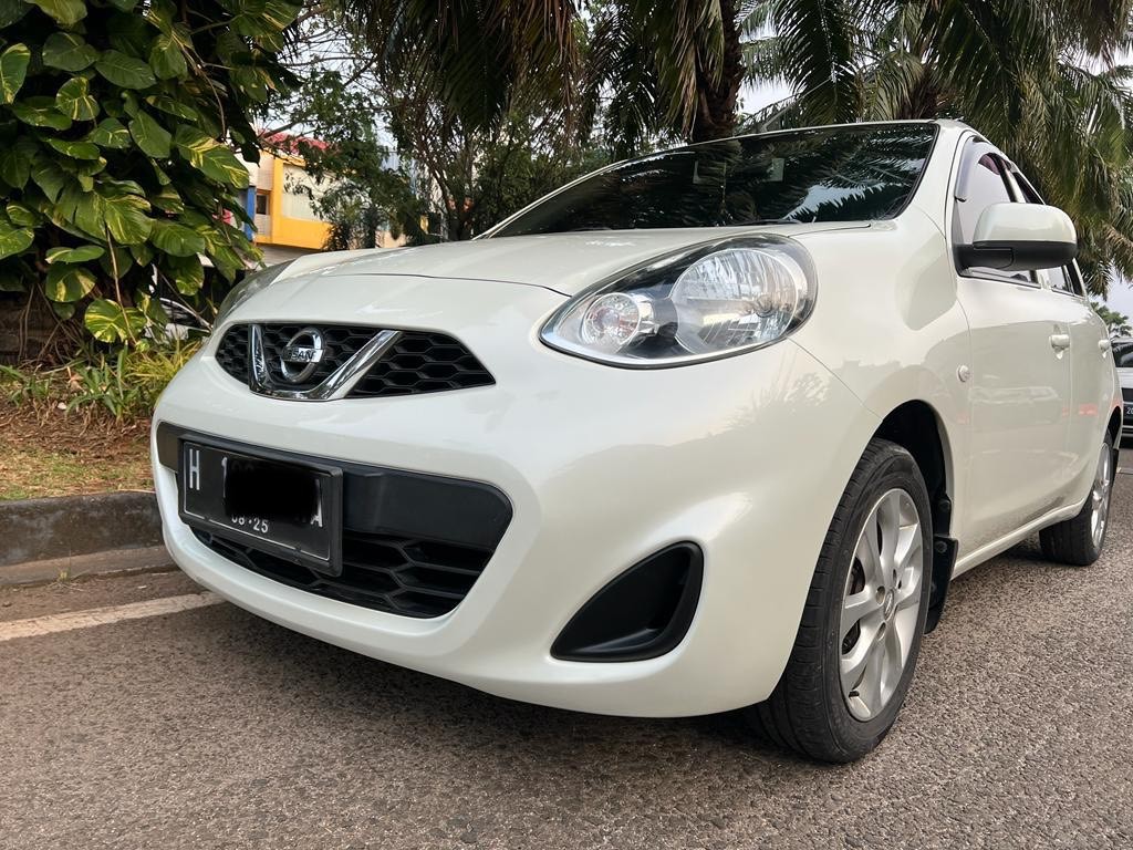 2015 Nissan March  1.2 MT Bekas 2015 Nissan March  1.2 MT Bekas