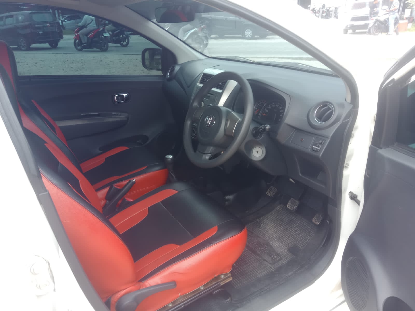 2013 Toyota Agya 2013 Toyota Agya