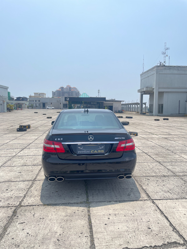 2010 Mercedes Benz E-Class 2010 Mercedes Benz E-Class