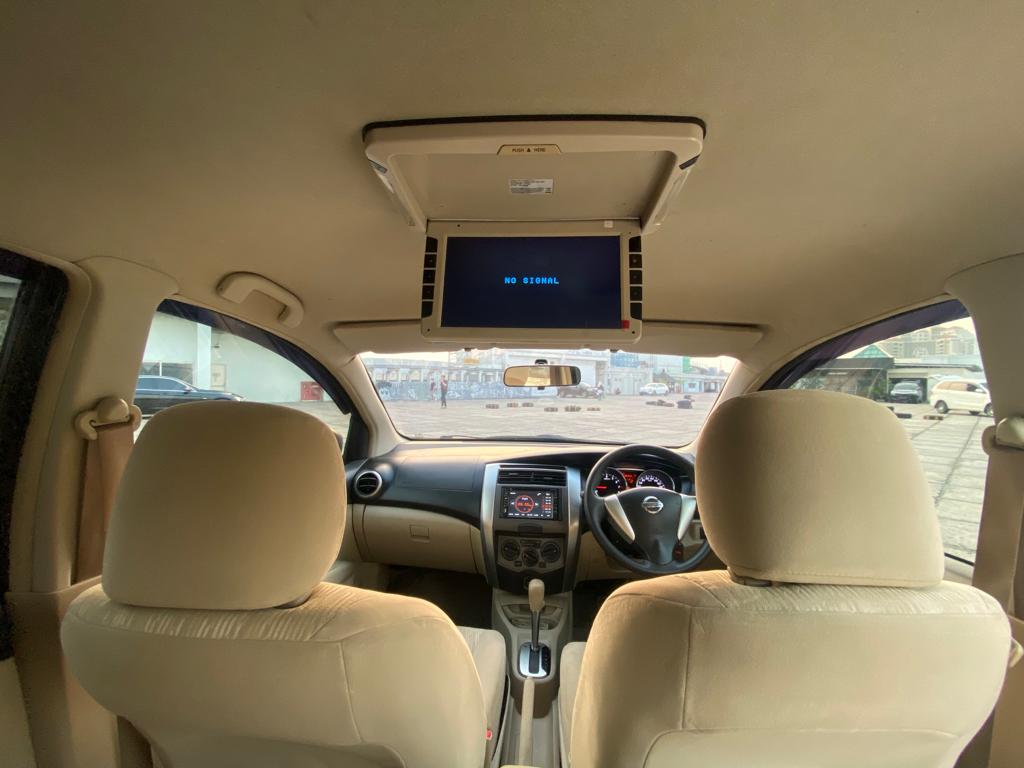 2013 Nissan Grand Livina  1.5 XV AT 2013 Nissan Grand Livina  1.5 XV AT