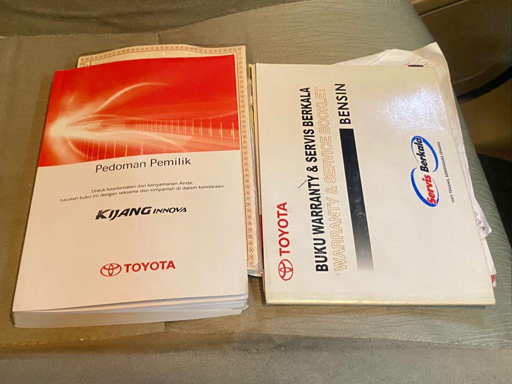 2015 Toyota Kijang Innova 2015 Toyota Kijang Innova