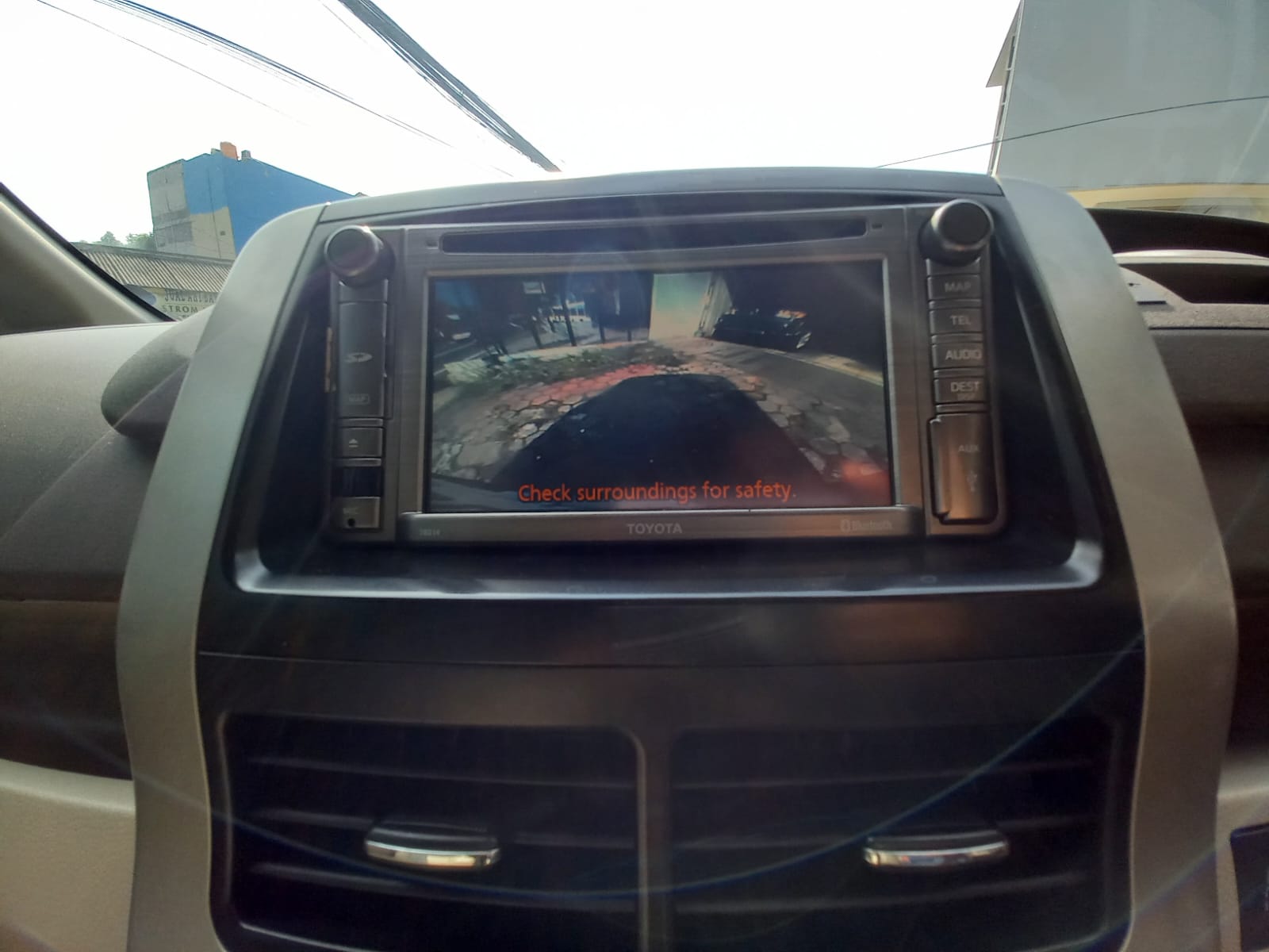 2013 Toyota NAV1  VAtLuxury 2013 Toyota NAV1  VAtLuxury