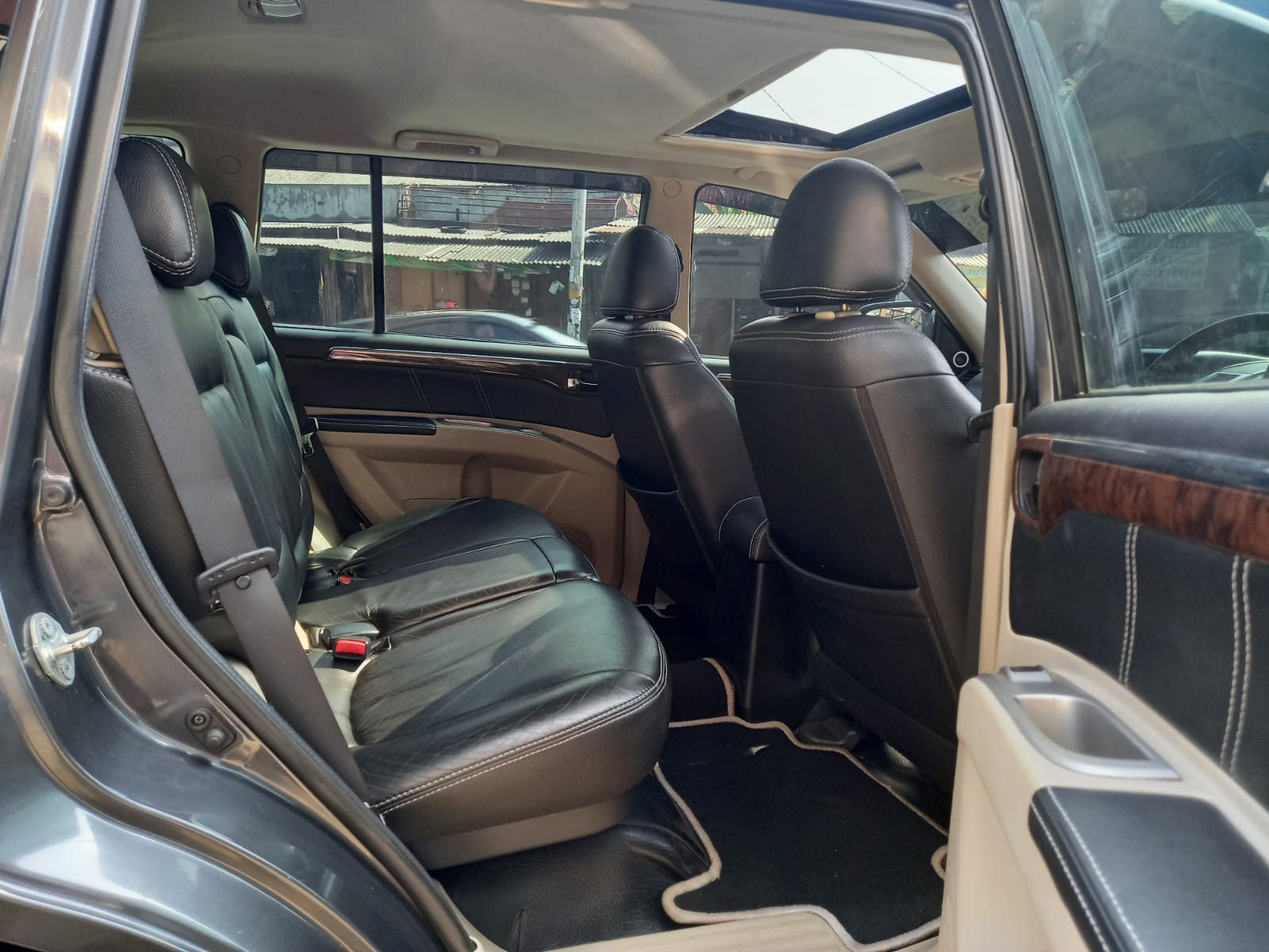 2013 Mitsubishi Pajero Sport 2013 Mitsubishi Pajero Sport