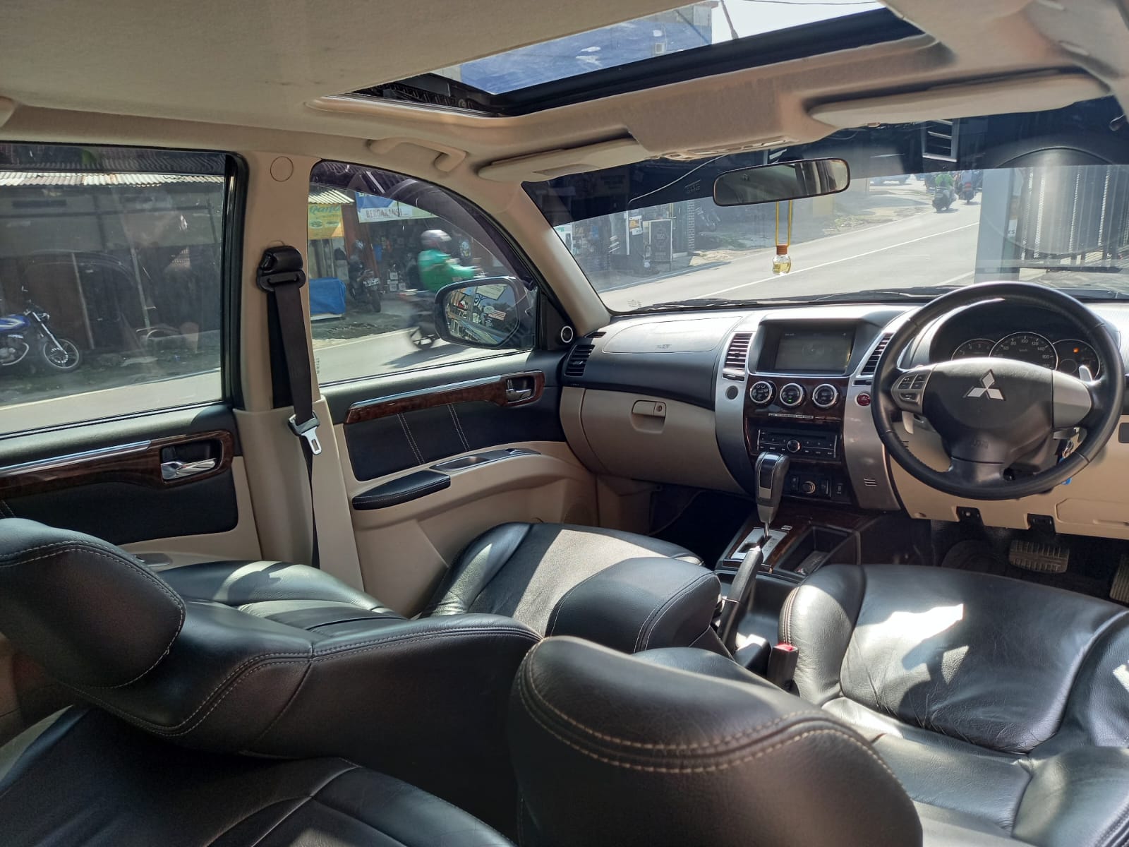 2013 Mitsubishi Pajero Sport 2013 Mitsubishi Pajero Sport