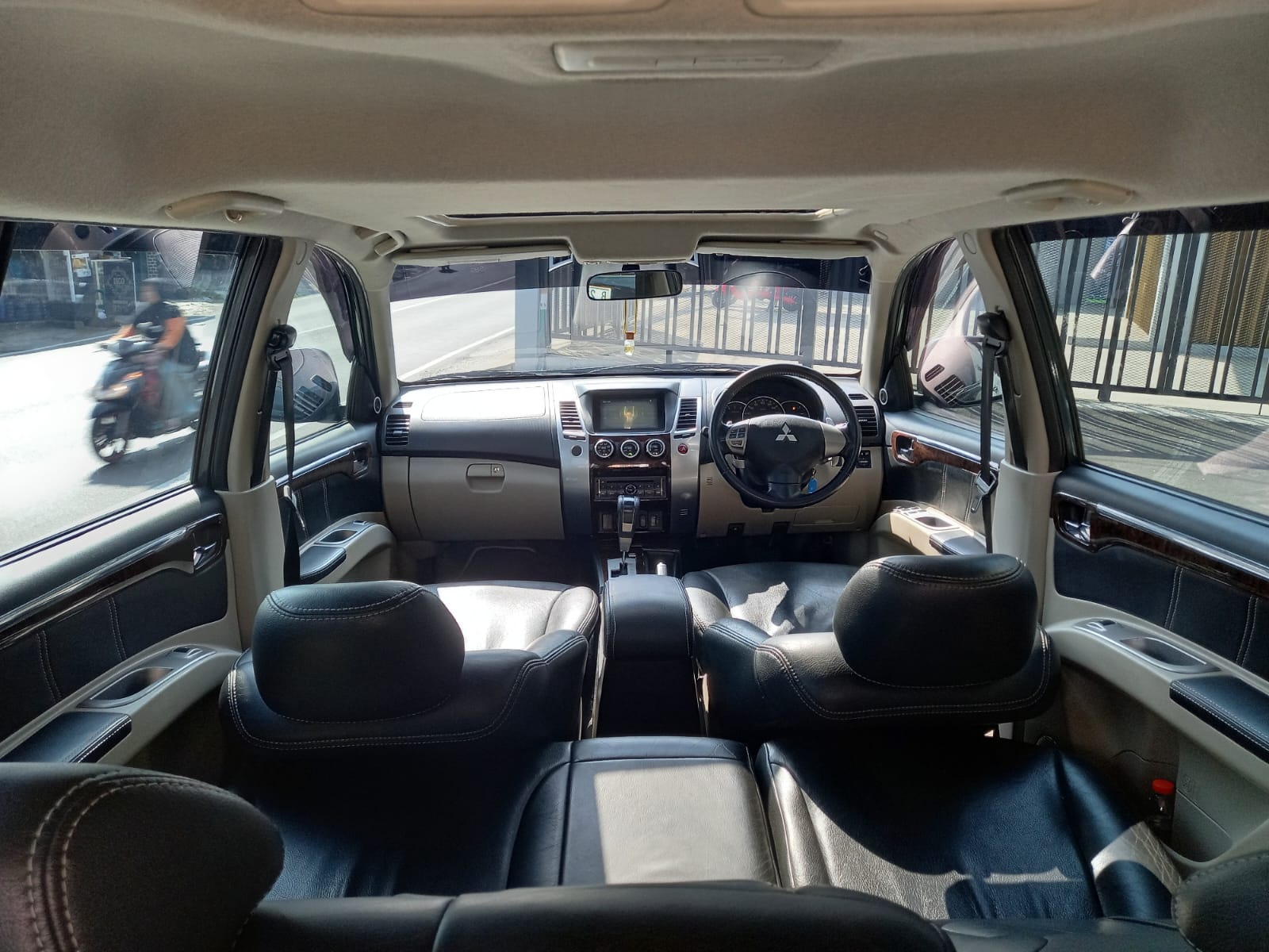 2013 Mitsubishi Pajero Sport 2013 Mitsubishi Pajero Sport