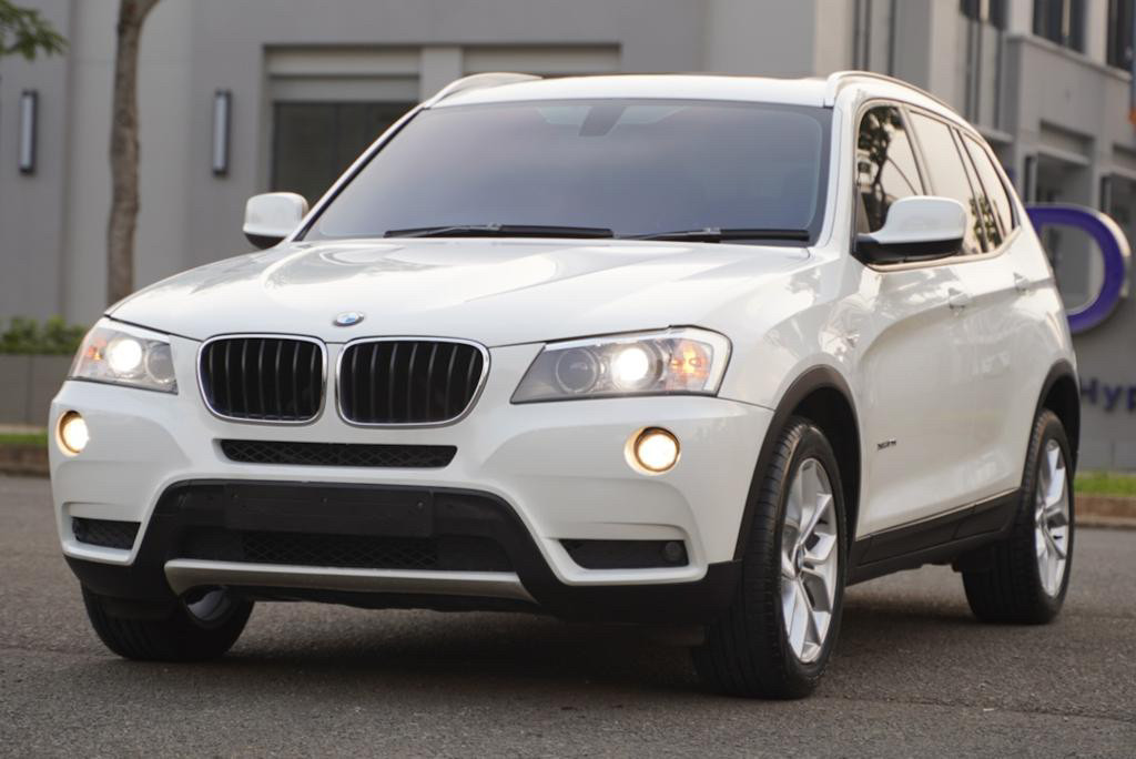 2014 BMW X3 xDrive20i Luxury Bekas 2014 BMW X3 xDrive20i Luxury Bekas