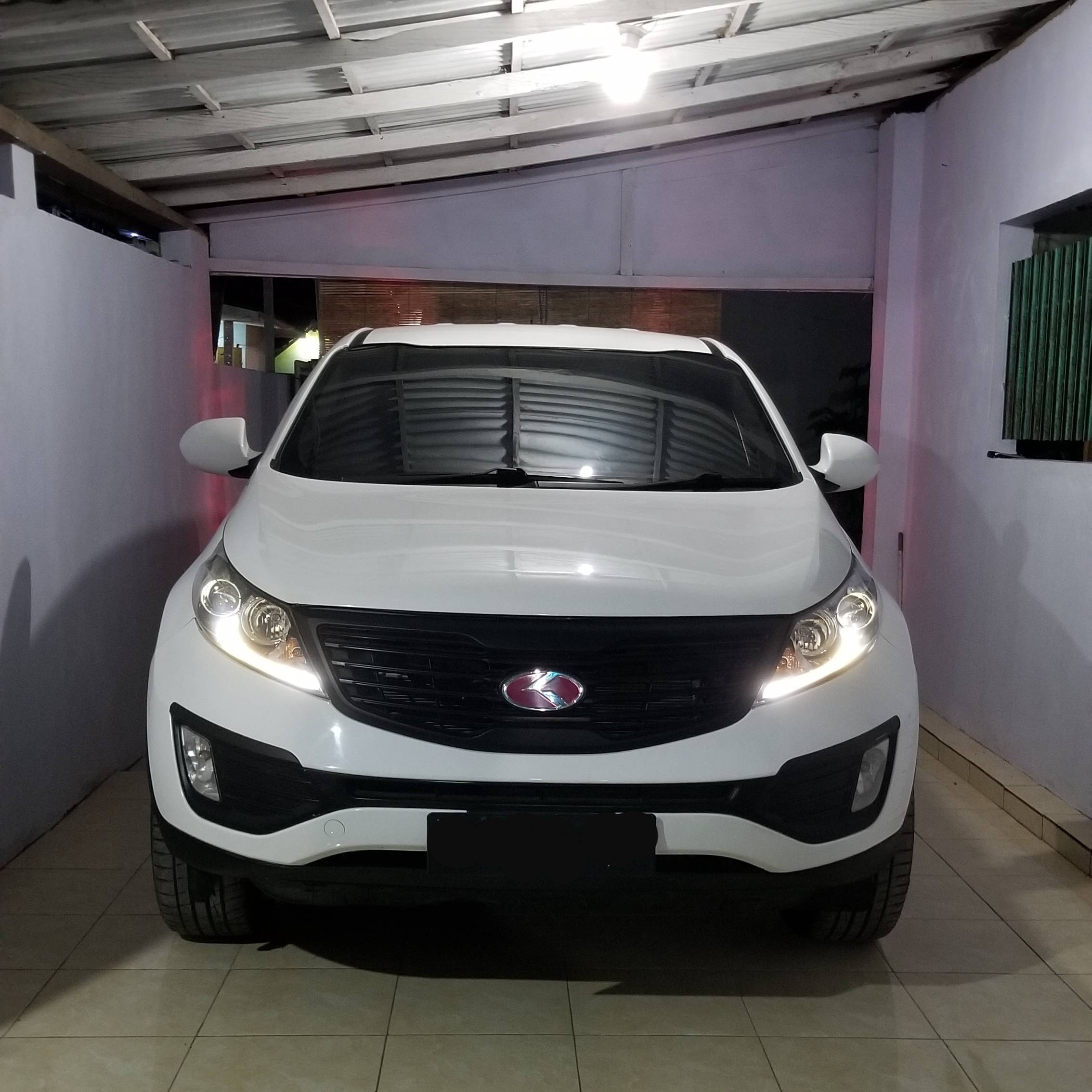 2013 Kia Sportage  2.0 AT 2013 Kia Sportage  2.0 AT