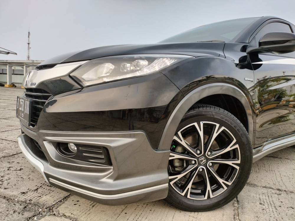 Dijual 2016 Honda HRV  MUGEN 1.8L MUGEN PRESTIGE MUGEN 1.8L MUGEN PRESTIGE Bekas