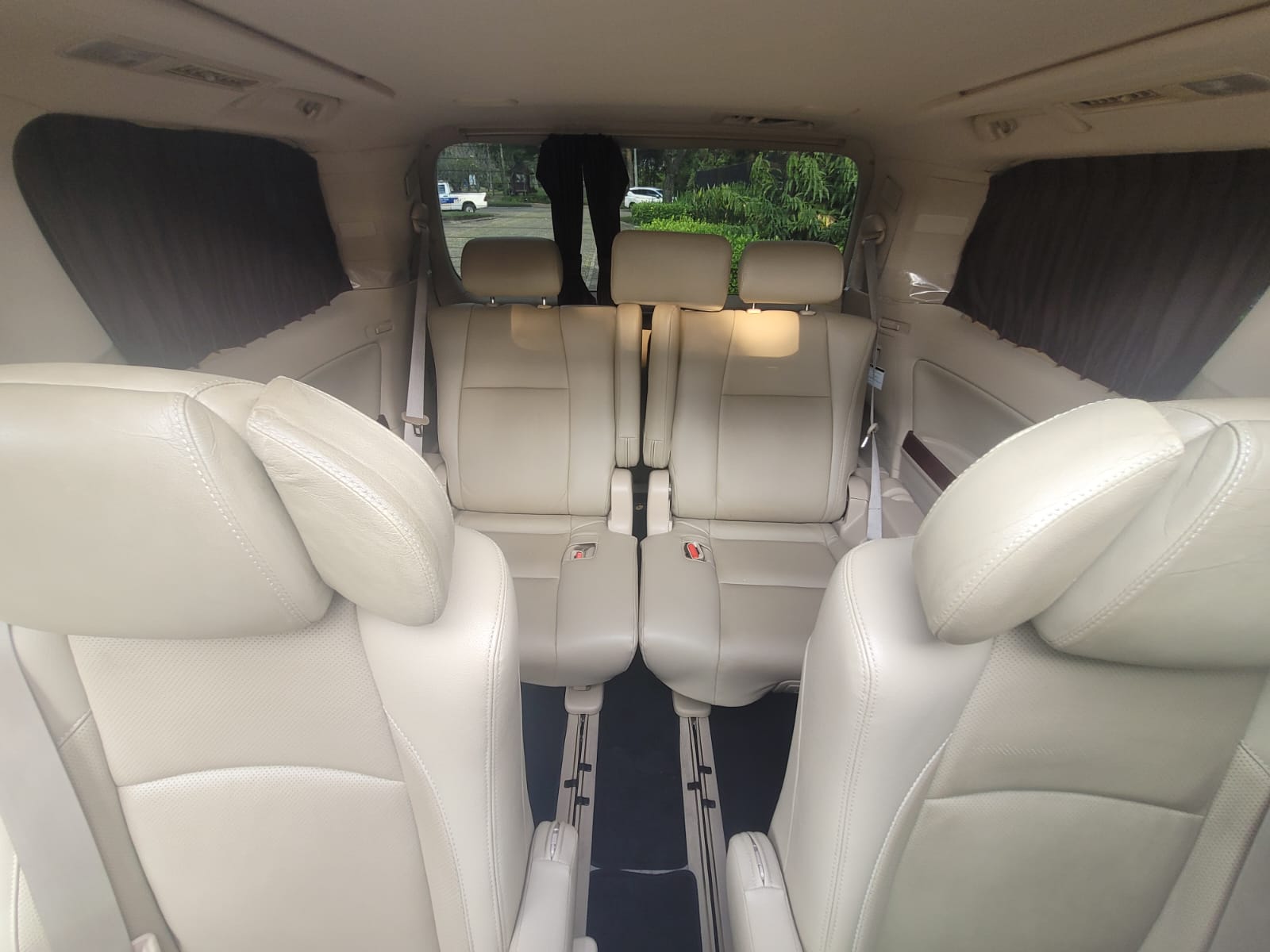 2011 Toyota Vellfire 2011 Toyota Vellfire