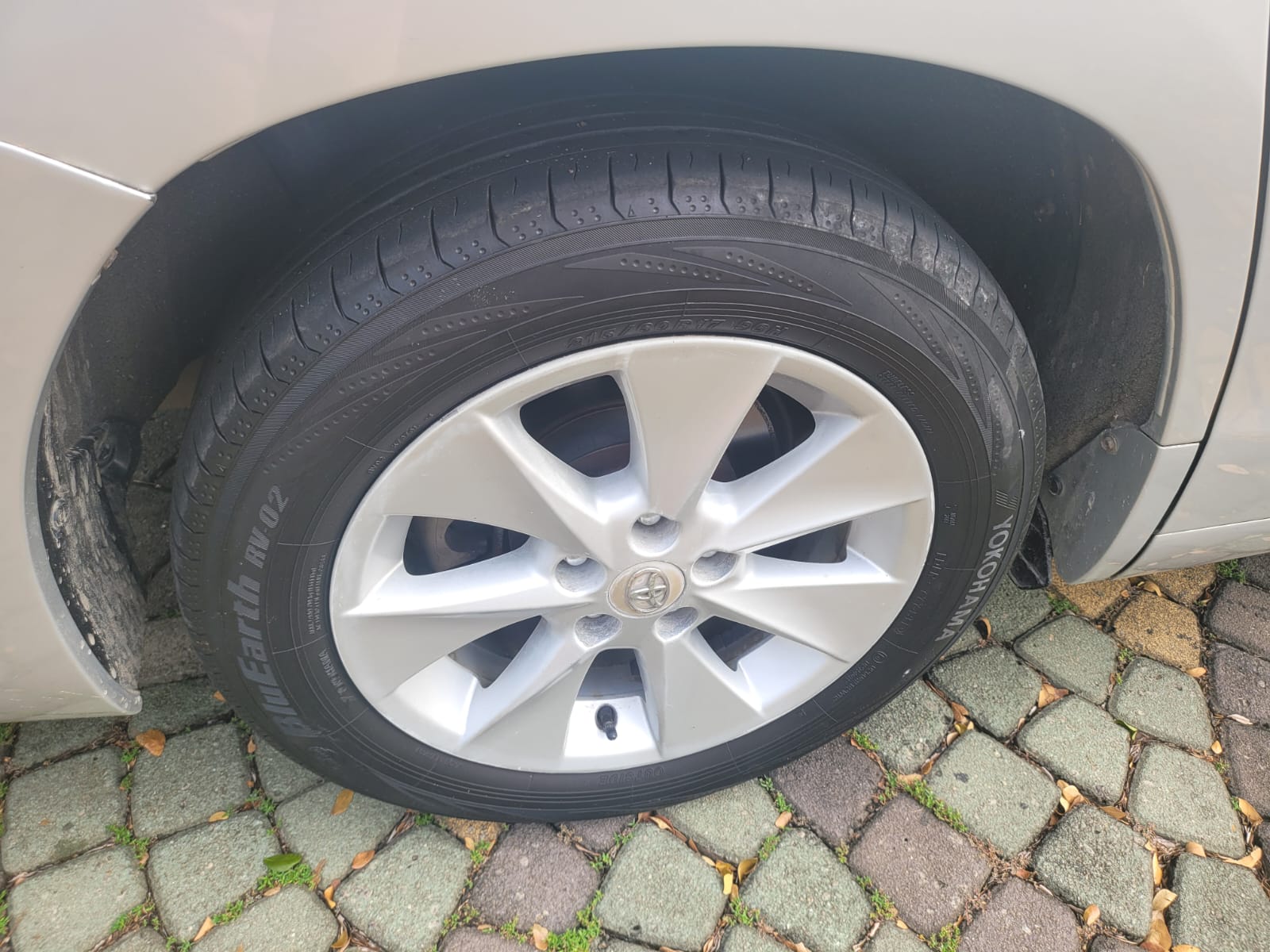 2011 Toyota Vellfire 2011 Toyota Vellfire