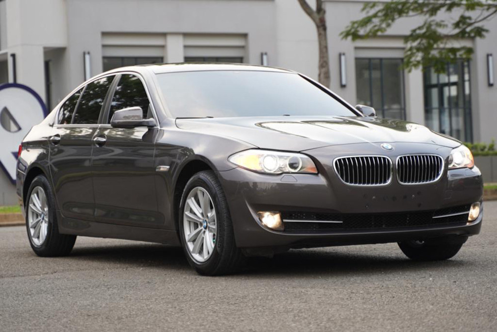 2013 BMW 5 Series Sedan 520i Luxury 2013 BMW 5 Series Sedan 520i Luxury