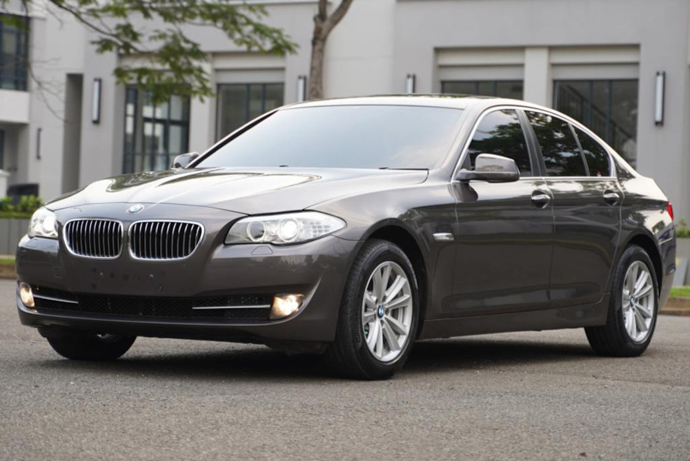 2013 BMW 5 Series Sedan 520i Luxury 2013 BMW 5 Series Sedan 520i Luxury