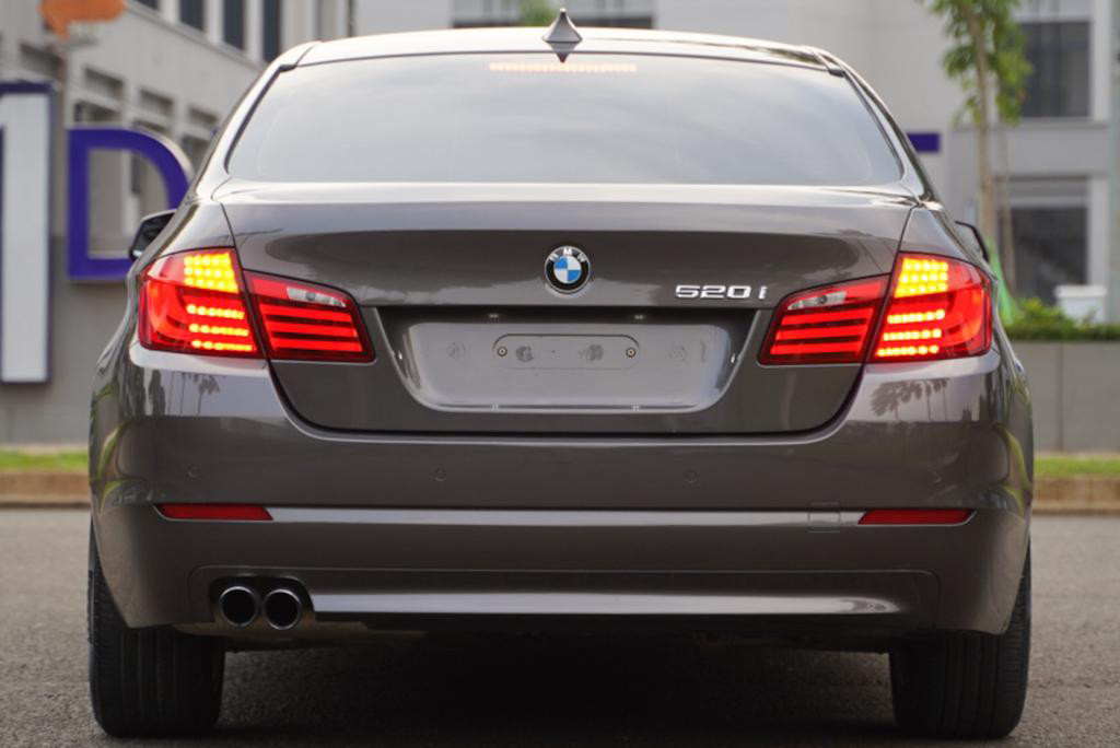 2013 BMW 5 Series Sedan 520i Luxury 2013 BMW 5 Series Sedan 520i Luxury