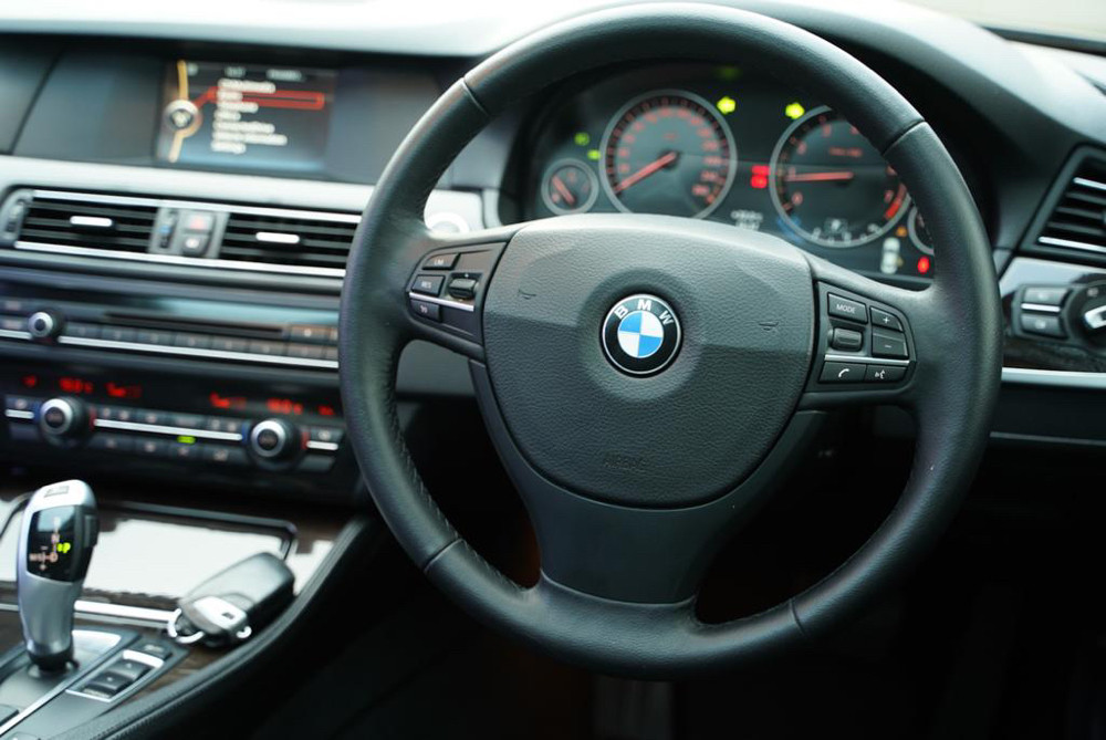 2013 BMW 5 Series Sedan 520i Luxury 2013 BMW 5 Series Sedan 520i Luxury