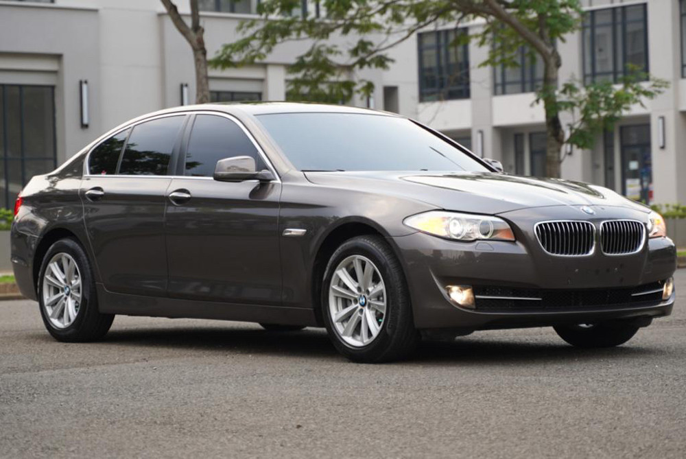 2013 BMW 5 Series Sedan 520i Luxury 2013 BMW 5 Series Sedan 520i Luxury