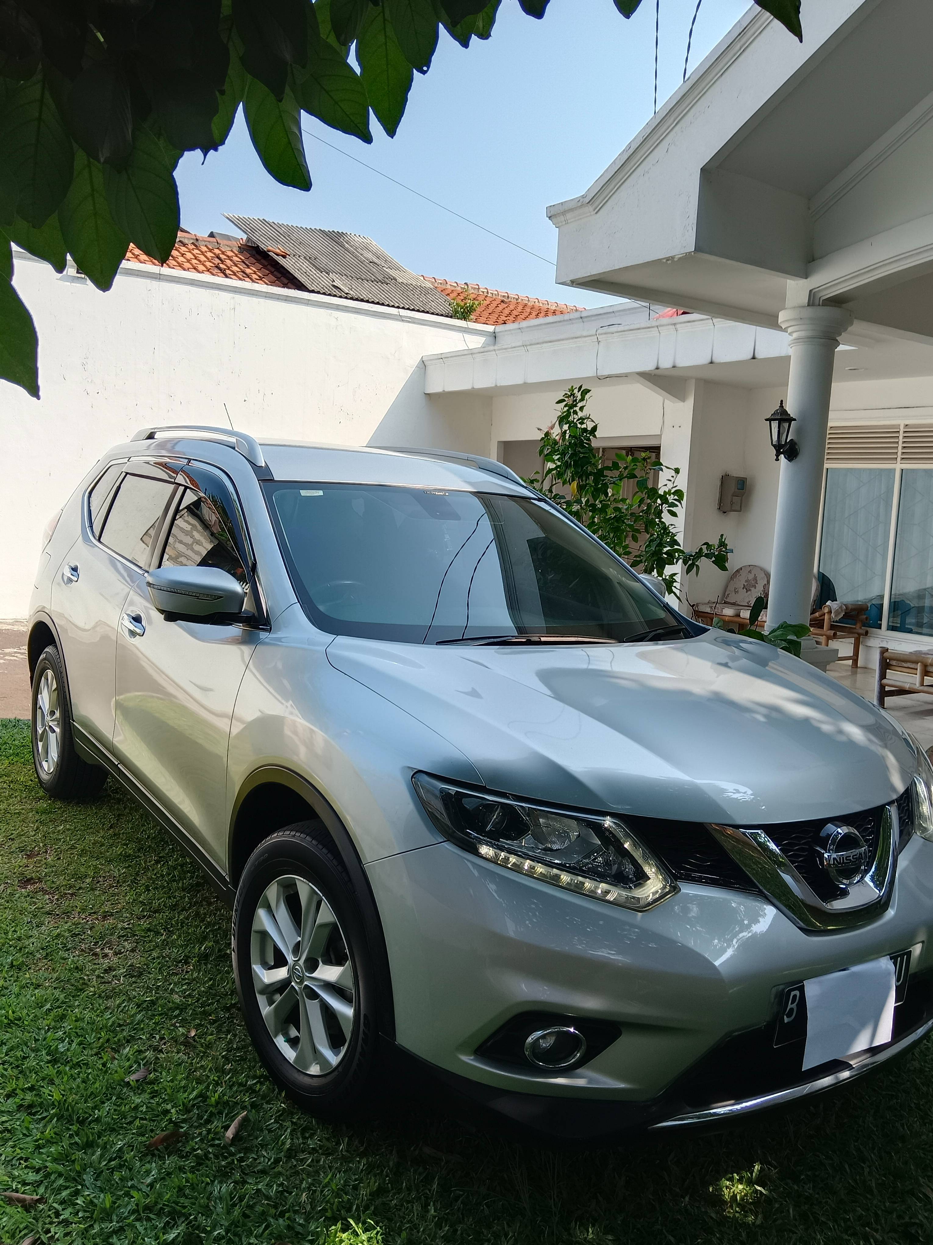 2014 Nissan X Trail 2.0L CVT AT Bekas 2014 Nissan X Trail 2.0L CVT AT Bekas