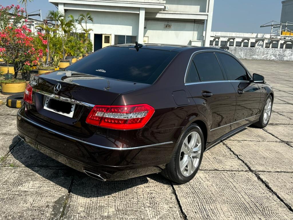 2012 Mercedes Benz E-Class E 300 AVANTGARDE AMG 2012 Mercedes Benz E-Class E 300 AVANTGARDE AMG