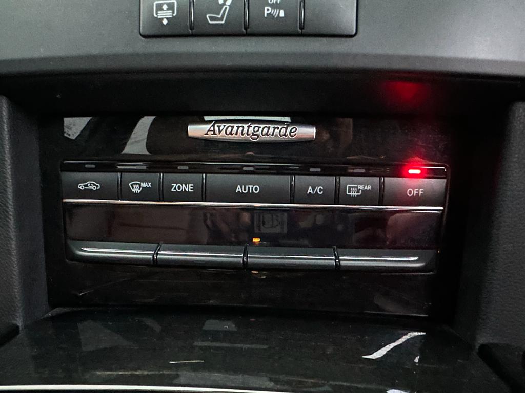 2012 Mercedes Benz E-Class E 300 AVANTGARDE AMG 2012 Mercedes Benz E-Class E 300 AVANTGARDE AMG