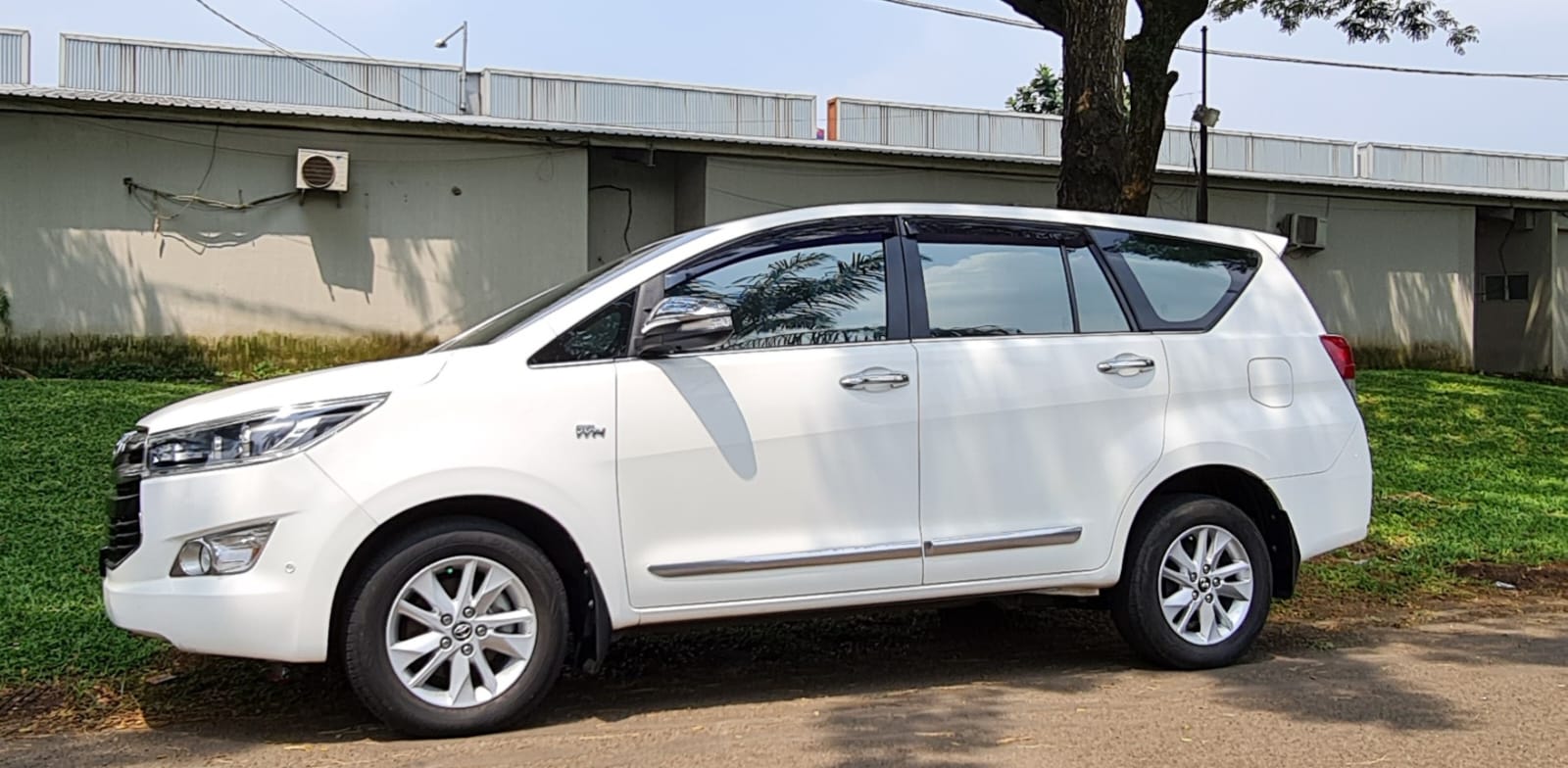 Second Hand 2016 Toyota Innova Second Hand 2016 Toyota Innova