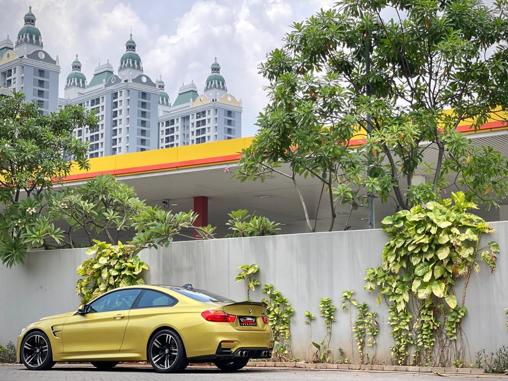 2015 BMW M4 Coupe 2015 BMW M4 Coupe