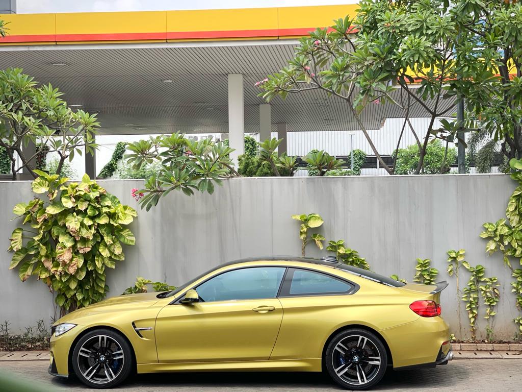 2015 BMW M4 Coupe 2015 BMW M4 Coupe